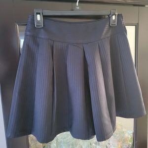 Women's Navy Blue Pleated Coullote Shorts